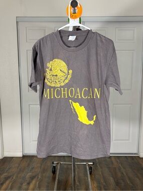 Port company Gray Short-Sleeve Tee with Yellow Michoacan Print